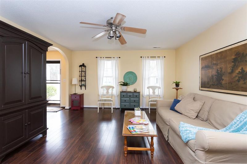 5 Epping Ct, Durham, NC 27703
