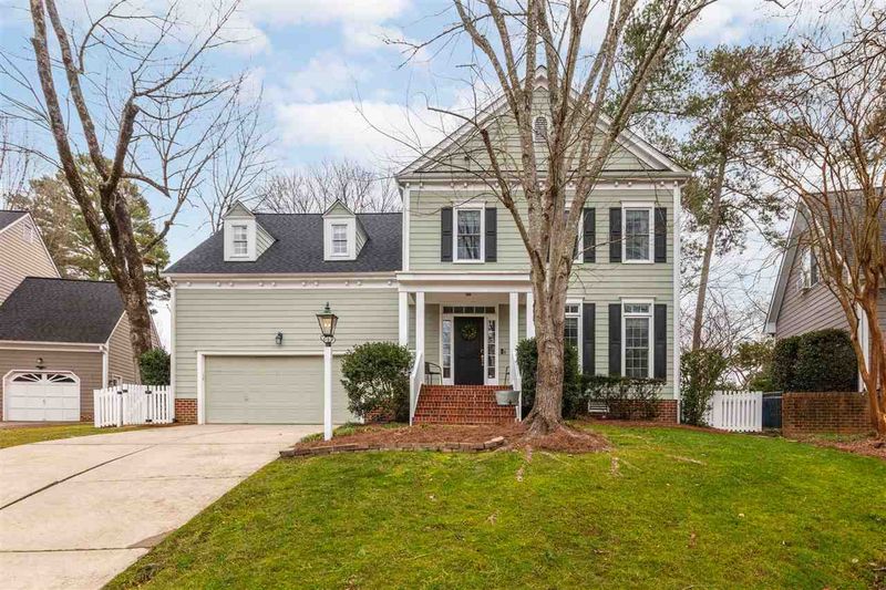 5 Fenton Pl, Chapel Hill, NC 27517
