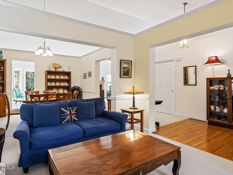 5 Flagstaff Ct, Durham, NC 27713