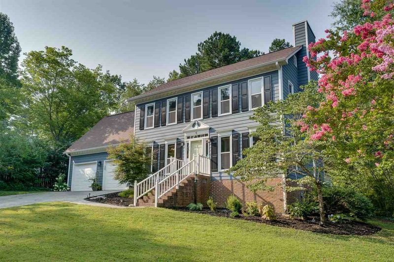 5 Greystone Ct, Durham, NC 27713