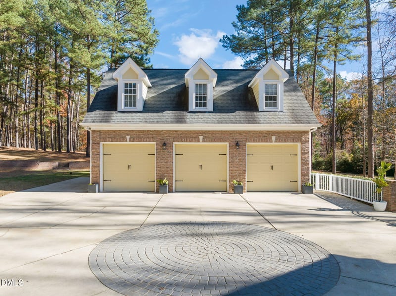5 Highcross Ct, Raleigh, NC 27613