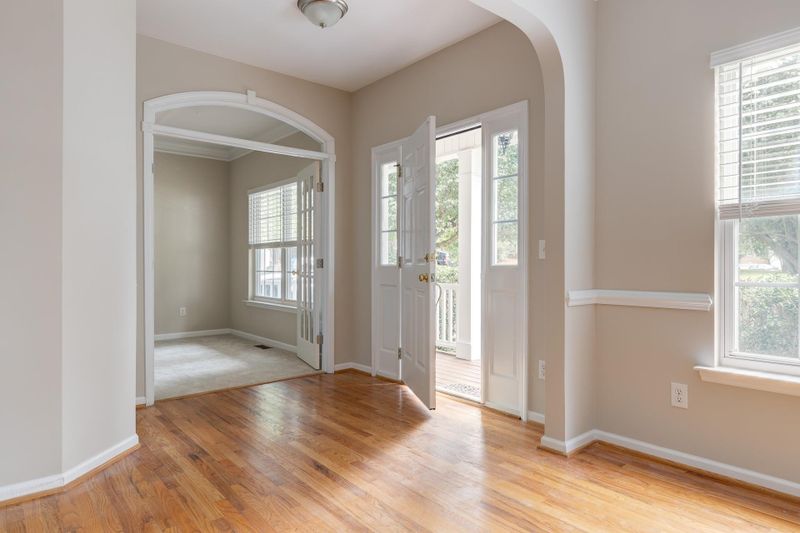 5 Horizon Cir, Durham, NC 27712