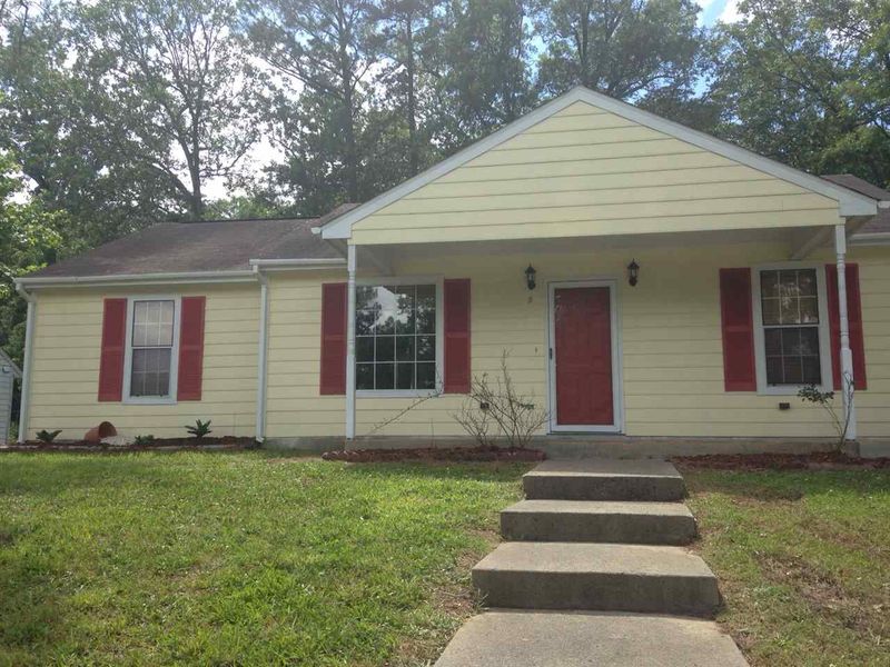 5 Howlett Pl, Durham, NC 27703