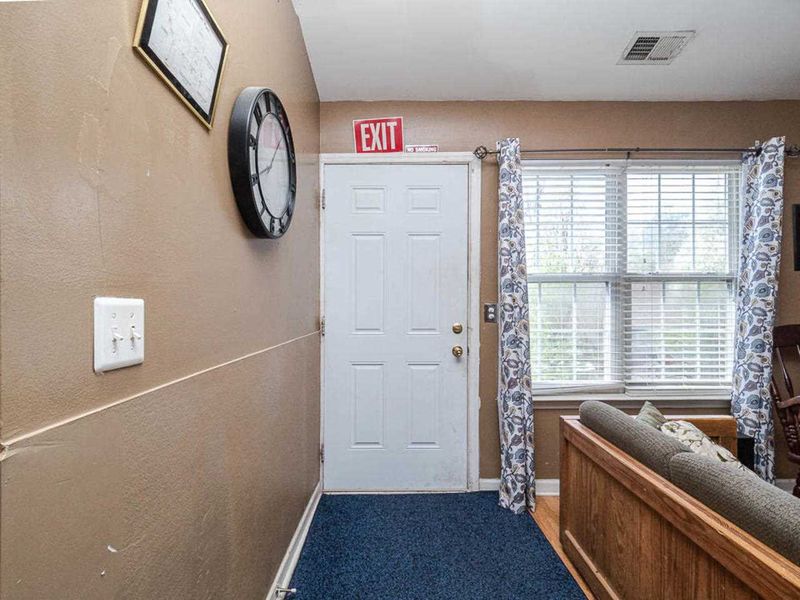 5 Kincaid Ct, Durham, NC 27703