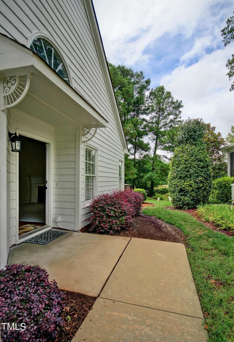 5 Lake Village Dr, Durham, NC 27713