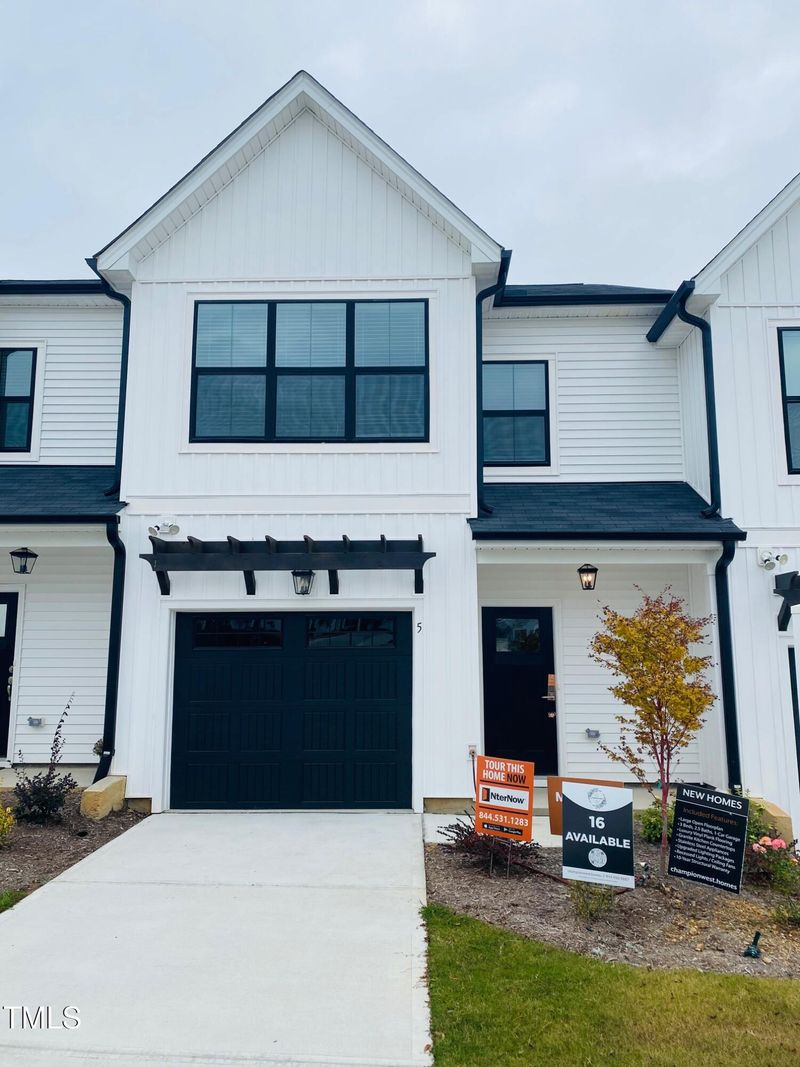 5 N Lenny Dr #16, Clayton, NC 27520