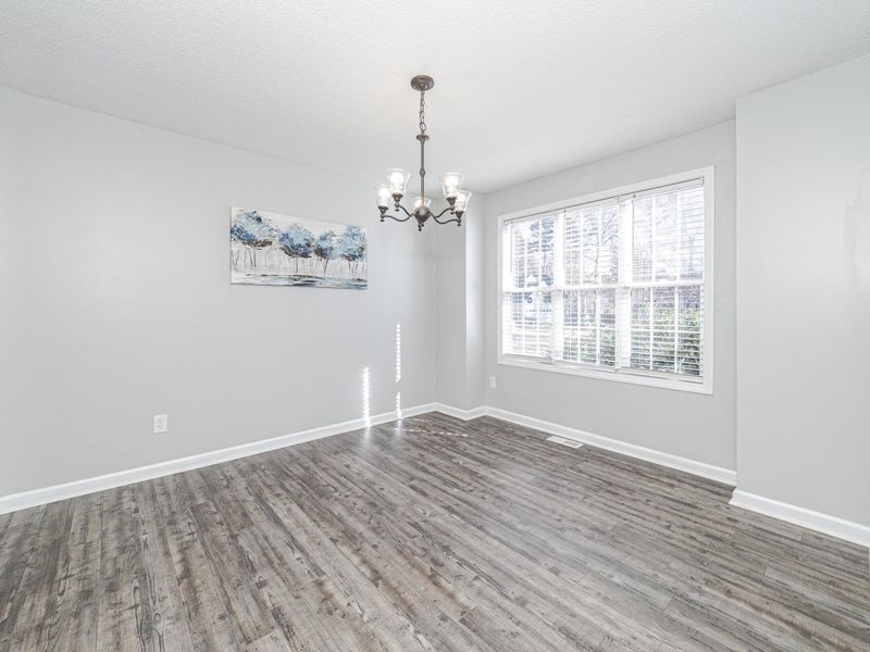 5 Neptune Ct, Durham, NC 27712