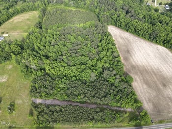 5 P G Pearce Rd, Zebulon, NC 27597