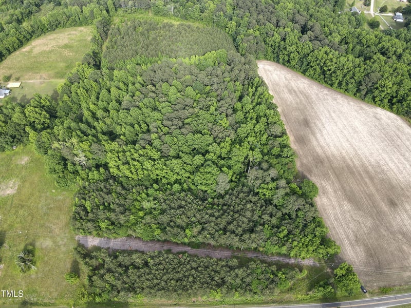 5 P G Pearce Rd, Zebulon, NC 27597