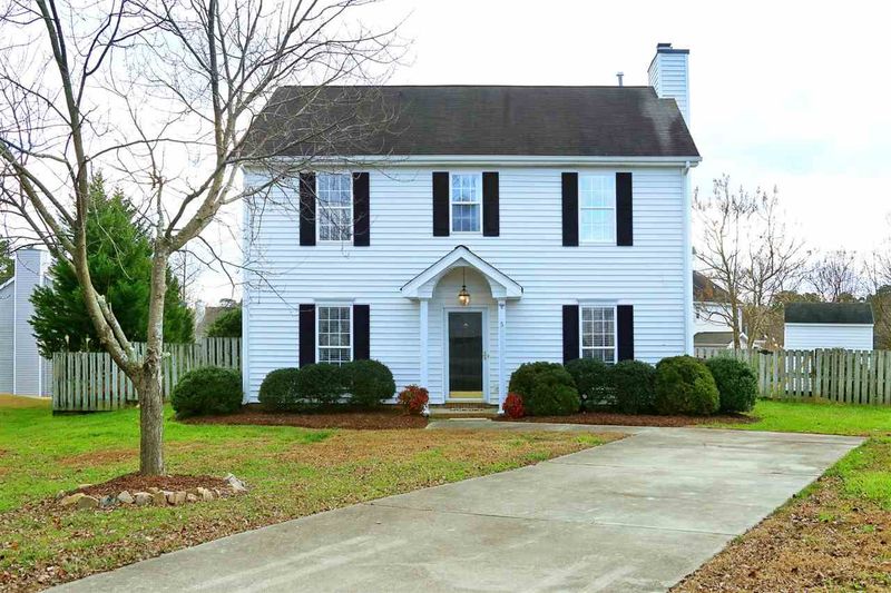 5 Perigrine Way, Durham, NC 27703
