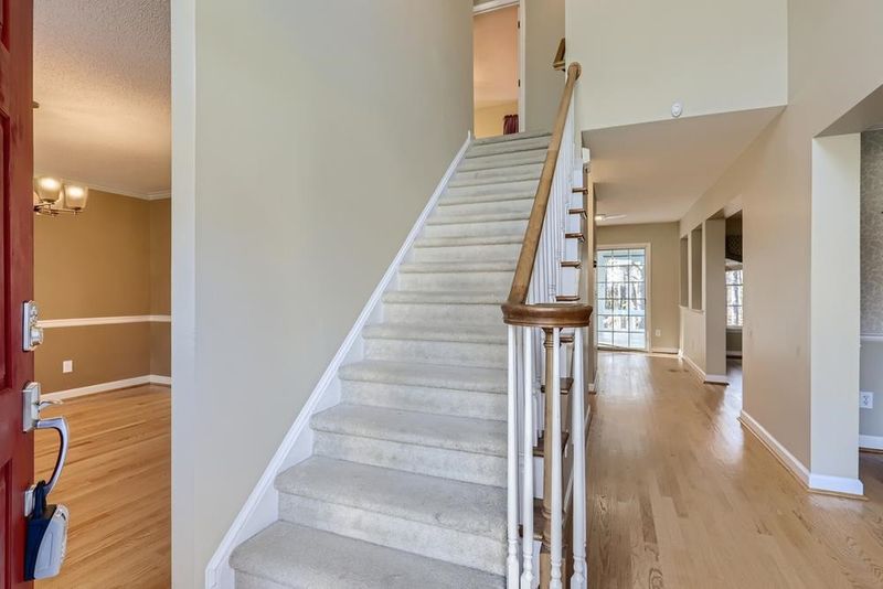 5 Quail Hunt Cir, Durham, NC 27712