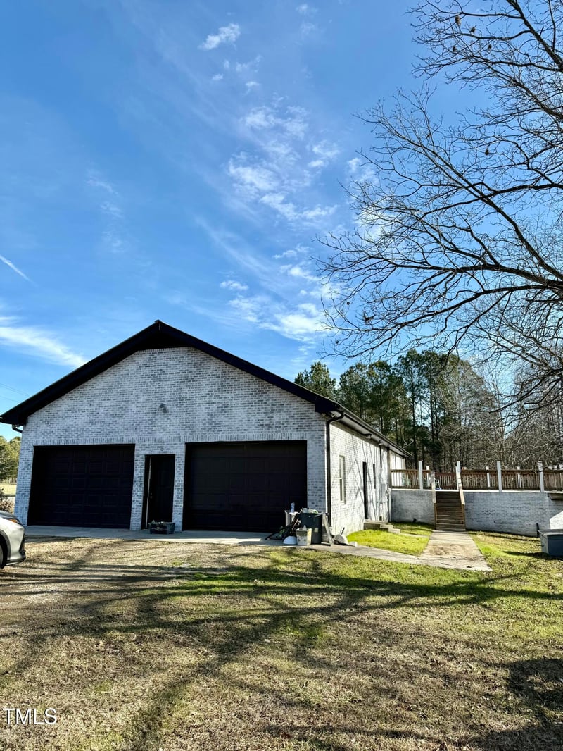 5 Rogers Rd, Zebulon, NC 27597