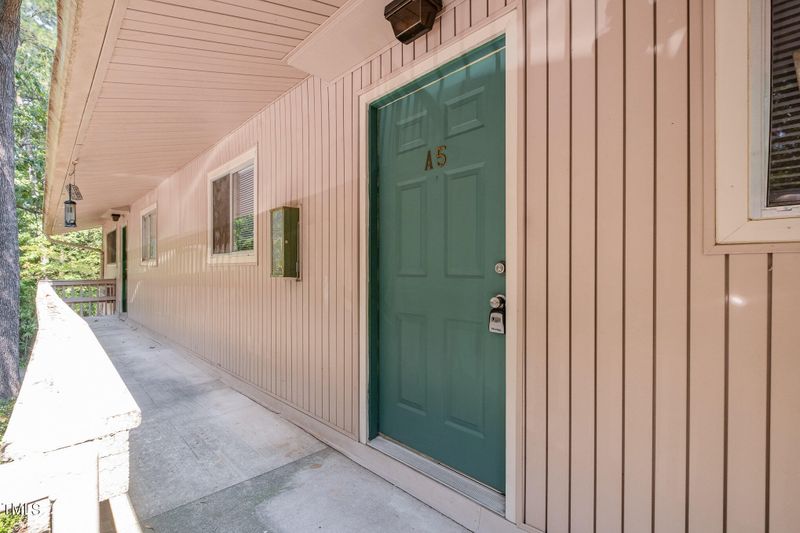 5 Shepherd Ln #Bldg A, Chapel Hill, NC 27514