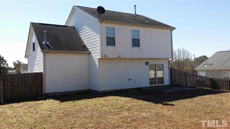 5 Slate Ct, Durham, NC 27703