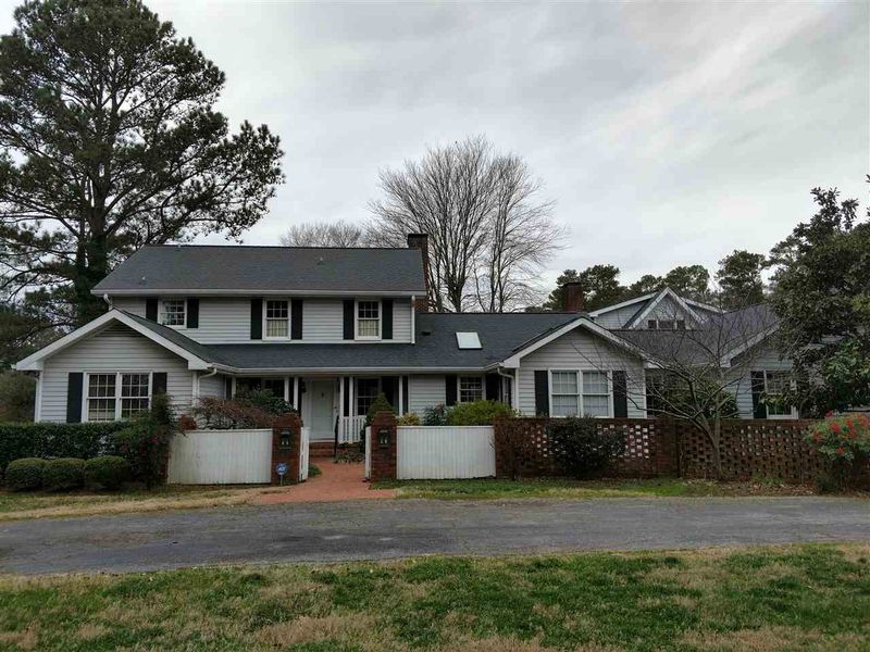 5 Staley Pl, Durham, NC 27705