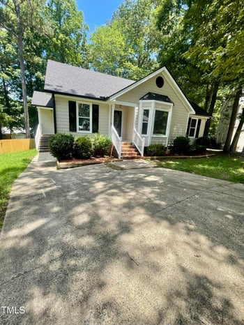 5 Sue Ann Ct, Durham, NC 27704