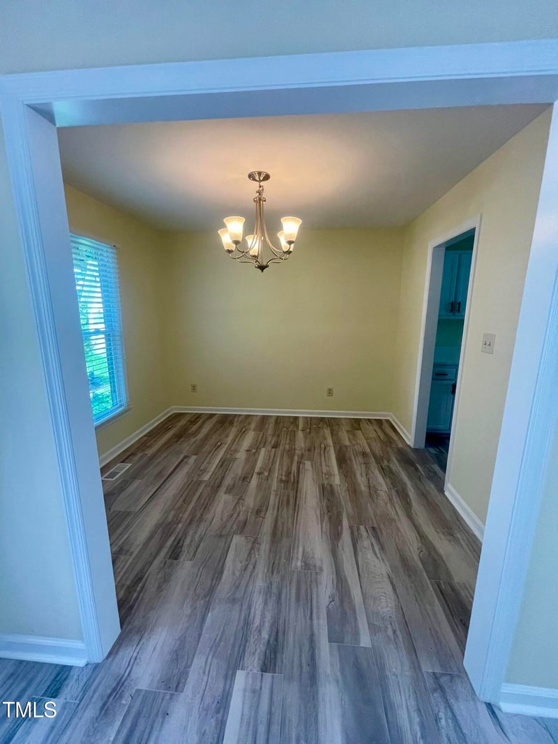 5 Sue Ann Ct, Durham, NC 27704