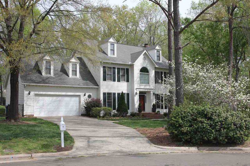 5 Timbercreek Ct, Durham, NC 27712