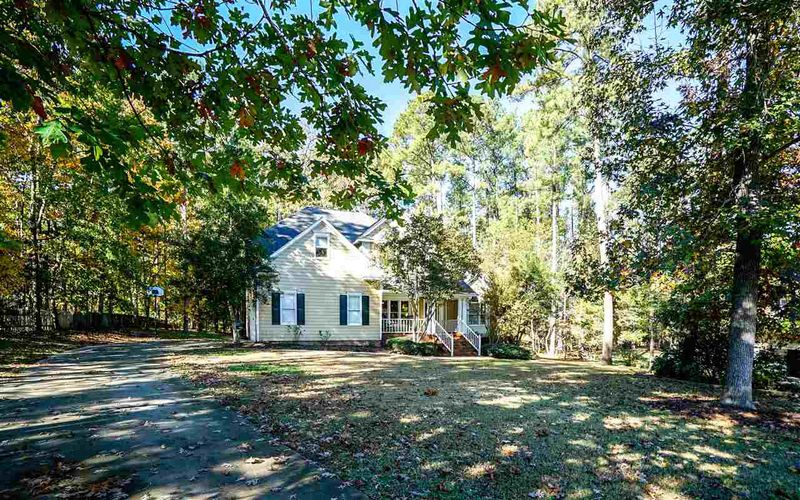 5 Vandora Pl, Durham, NC 27705
