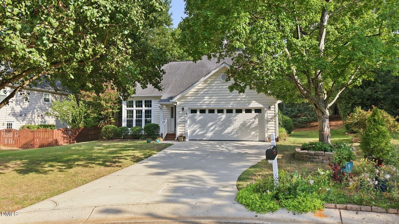 5 Wavecrest Ct, Durham, NC 27713