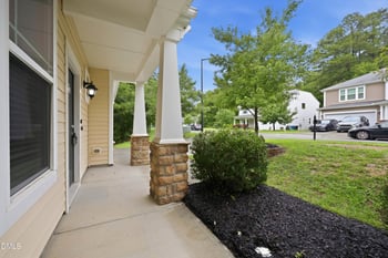 5 White Spruce Ct, Durham, NC 27703
