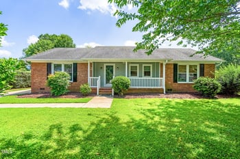 5 Windsor Pl, Mebane, NC 27302