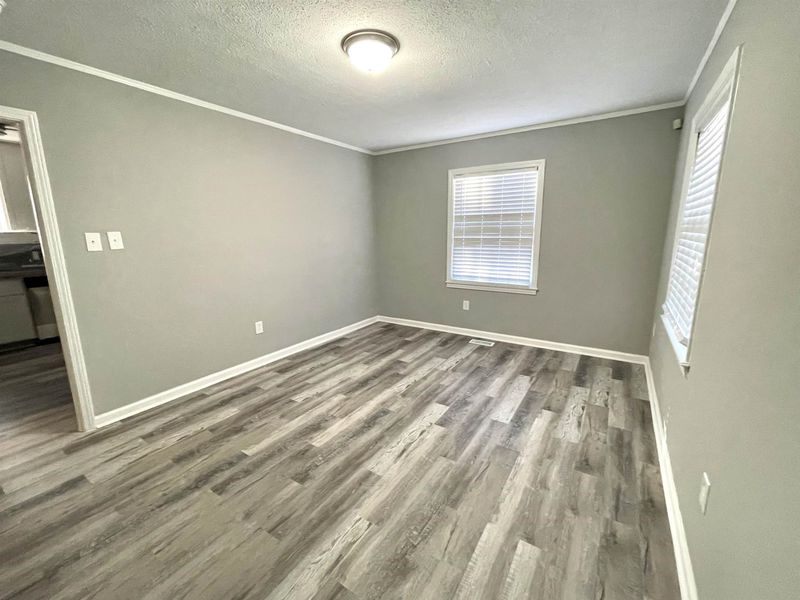 5 Withers Ct, Durham, NC 27701