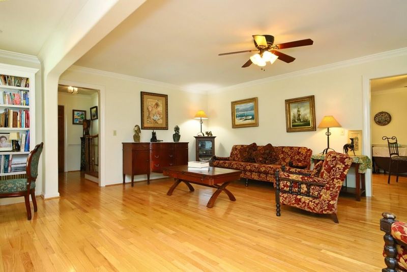 50 Kentview Dr, Pittsboro, NC 27312