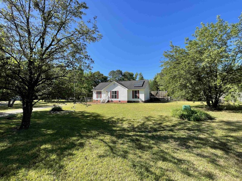 50 Lauren Ct, Zebulon, NC 27597