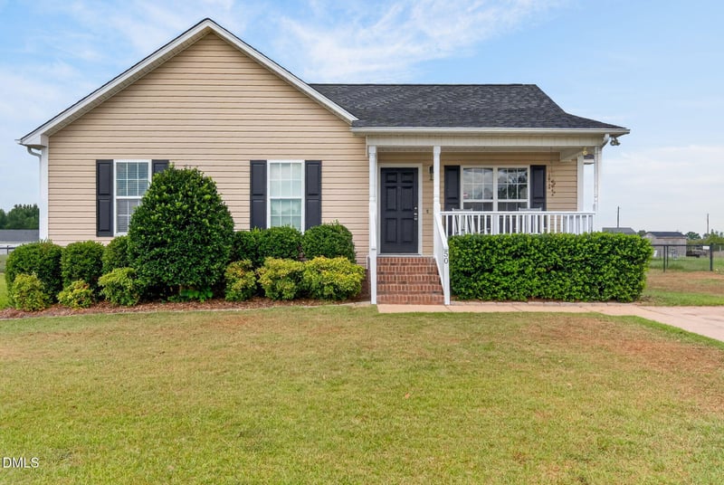 50 Letcher Ln, Lillington, NC 27546