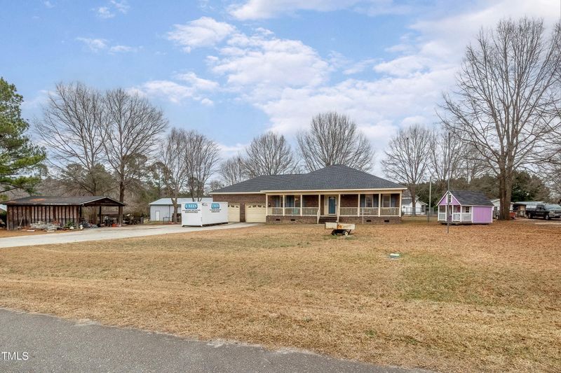 50 Powell Dr, Smithfield, NC 27577