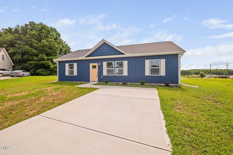 50 Southern Village Dr, Roxboro, NC 27573