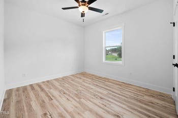 50 Southern Village Dr, Roxboro, NC 27573