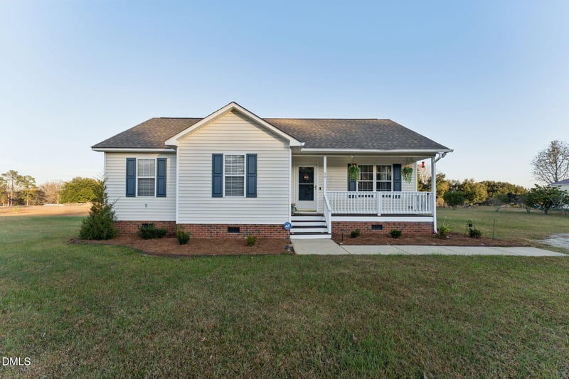 50 Trail Ridge Dr, Benson, NC 27504
