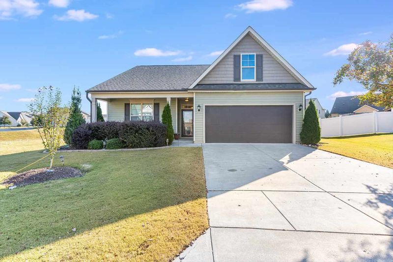 50 Wales Dr, Clayton, NC 27527