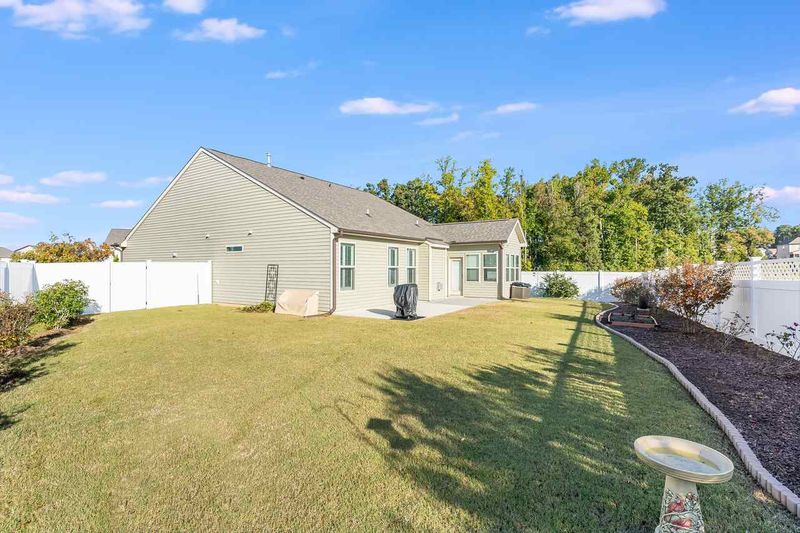 50 Wales Dr, Clayton, NC 27527