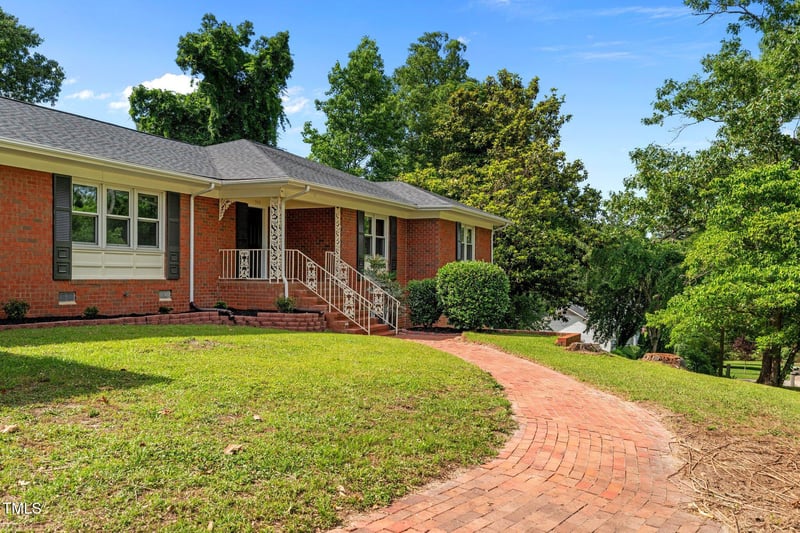 500 14th St, Lillington, NC 27546