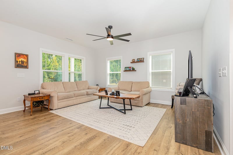 500 Barrington Row Ave, Zebulon, NC 27597