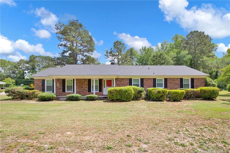 500 Cecil St, Fayetteville, NC 28312