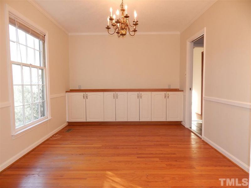 500 Colony Woods Dr, Chapel Hill, NC 27517