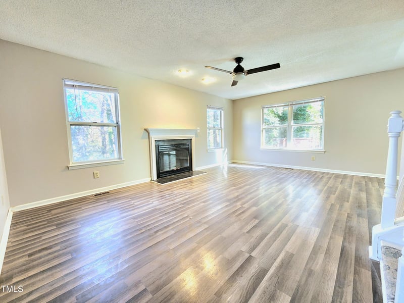 500 Dandelion Ct, Raleigh, NC 27610