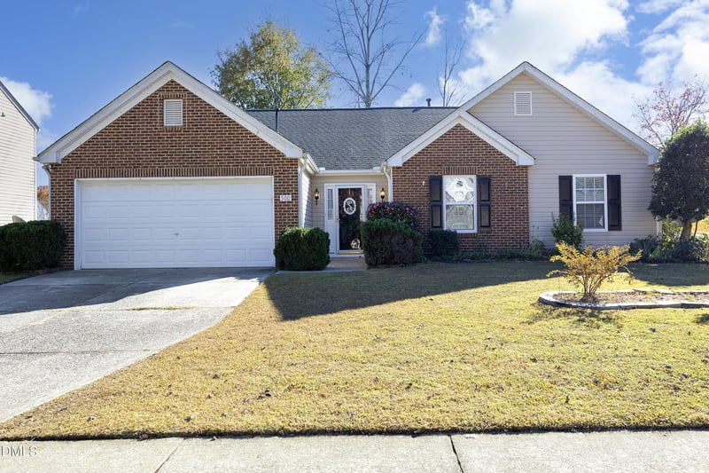 500 Dogwood Creek Pl, Fuquay Varina, NC 27526