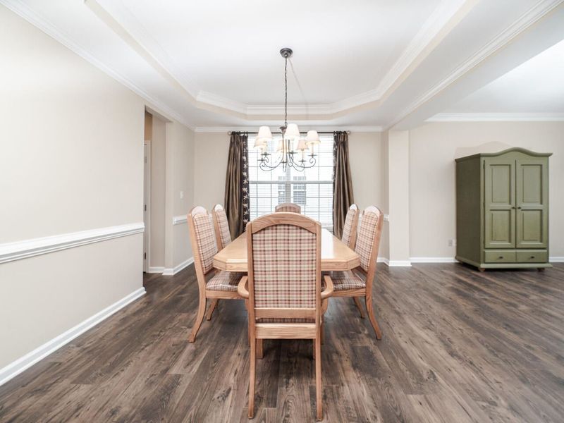 500 Evergreen View Dr, Holly Springs, NC 27540