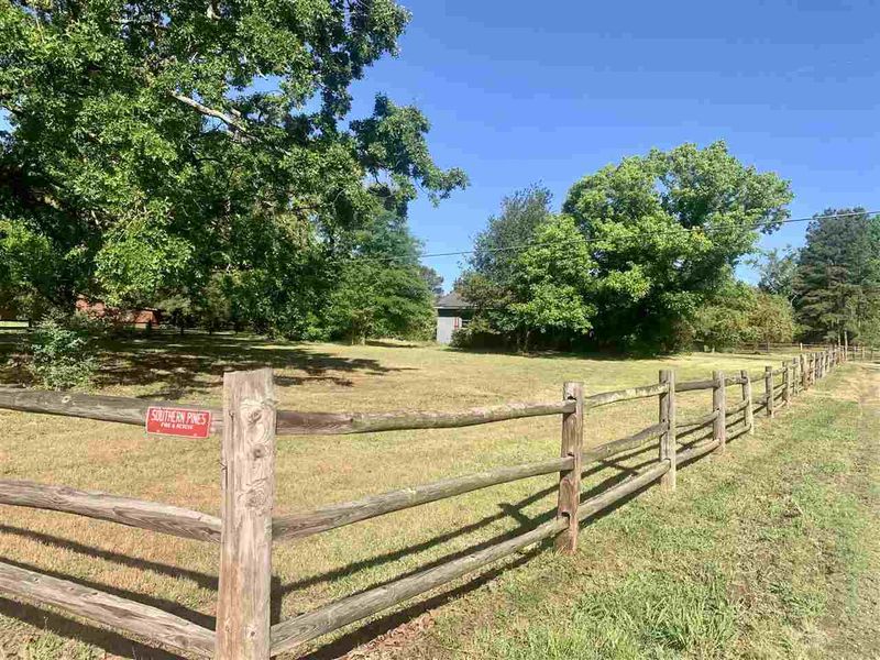 500 Franklin Dr S, Sanford, NC 27330