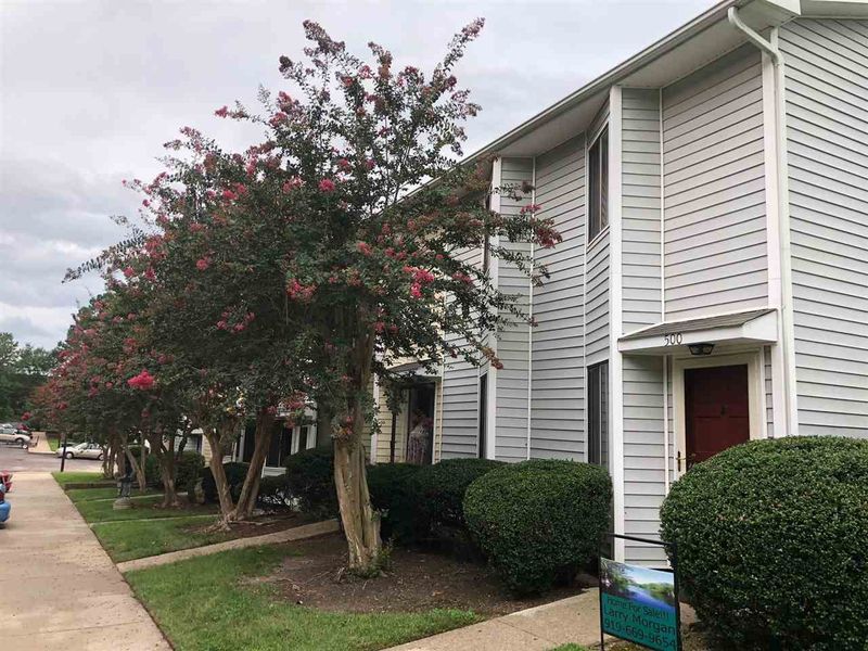 500 Garner Townes Ln, Garner, NC 27529