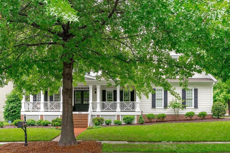 500 Grant Forest Ln, Cary, NC 27519