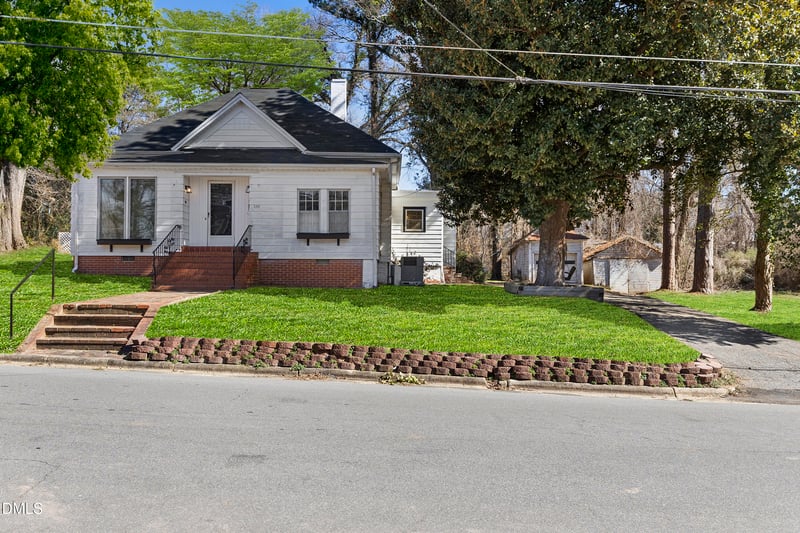 500 Greensboro Ave, Sanford, NC 27330