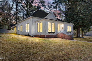 500 Greensboro Ave, Sanford, NC 27330