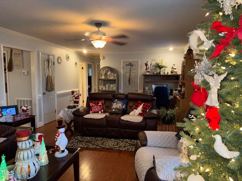 500 E Harnett St, Benson, NC 27504
