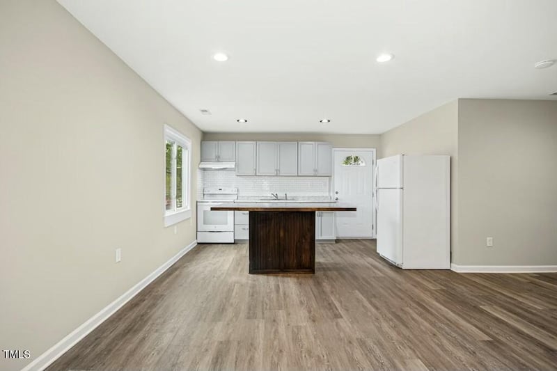 500 John St, Clayton, NC 27520